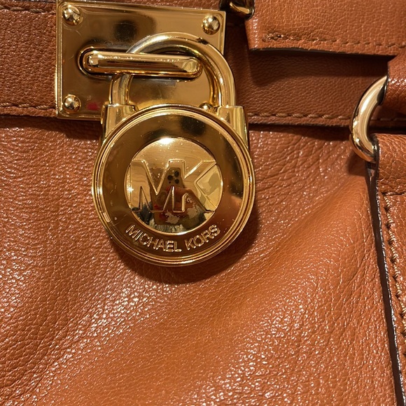 Michael Kors Hamilton Leather Handbag Satchel purse - Picture 2 of 9